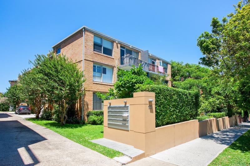 lower north shore property 2240 14/165 Avenue Road, Mosman (Auction